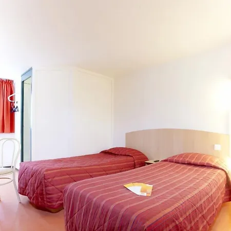 Premiere Classe Rouen Nord - Guillaume Hotel 3*