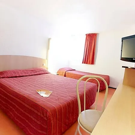 Premiere Classe Rouen Nord - Guillaume Hotel 3*